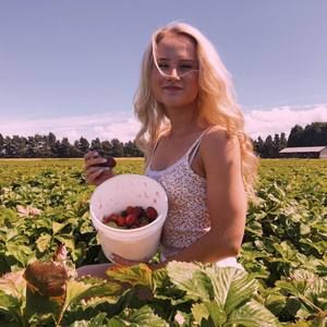 Meet your Posher, Alexandra